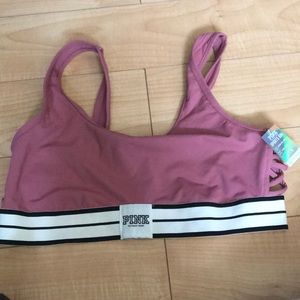 Pink sports bra! 💕